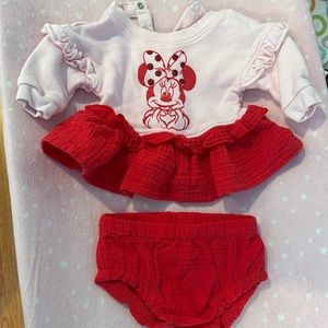 Disney baby, two piece Minnie Mouse set. Size 0-3m. Only worn once or twice